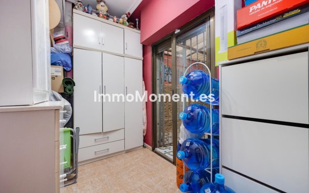 Resale - Apartment - Torrevieja - Torrevieja Centro