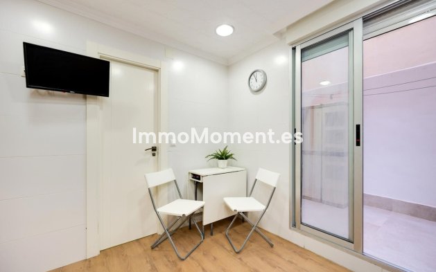 Resale - Apartment - Torrevieja - Torrevieja Centro