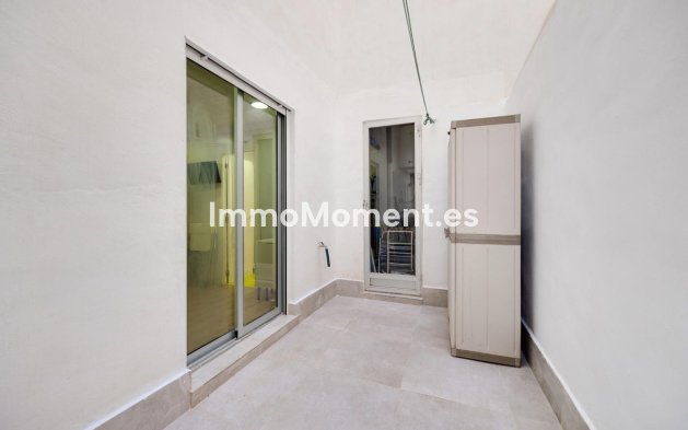 Resale - Apartment - Torrevieja - Torrevieja Centro