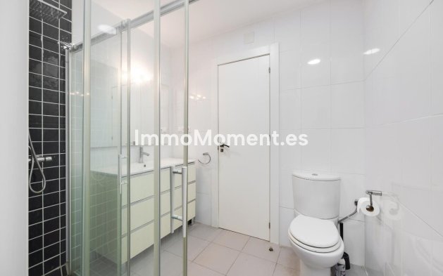 Resale - Apartment - Torrevieja - Torrevieja Centro