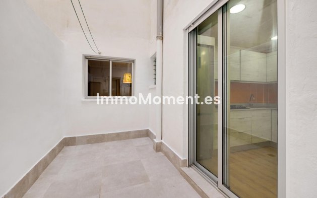 Resale - Apartment - Torrevieja - Torrevieja Centro