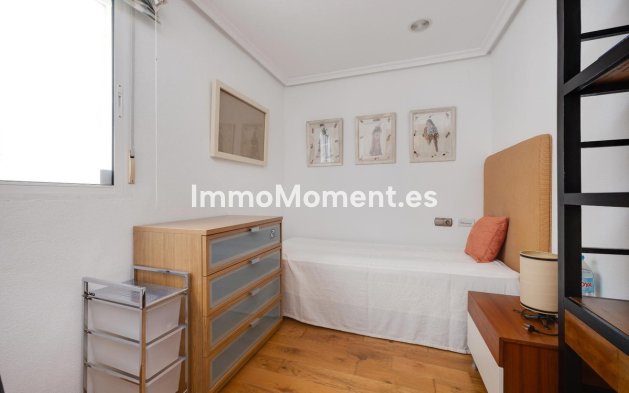 Wiederverkauf - Wohnung - Torrevieja - Torrevieja Centro