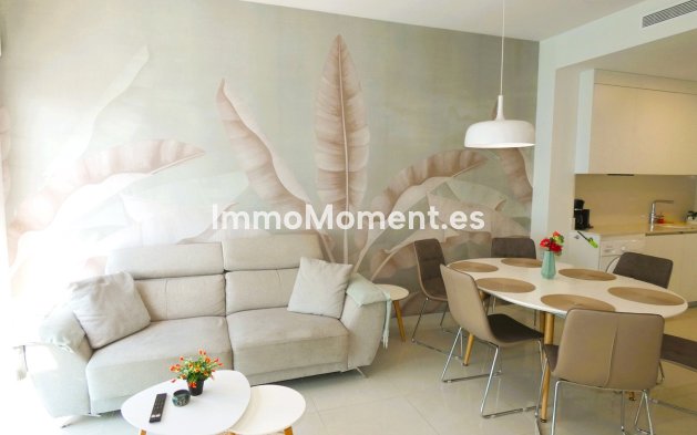 Resale - Apartment - Torrevieja - Torrevieja Centro