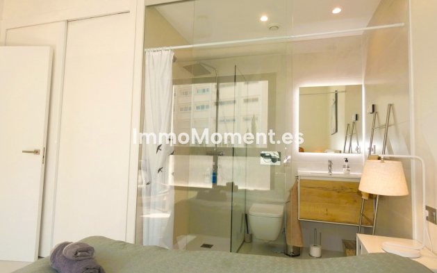 Resale - Apartment - Torrevieja - Torrevieja Centro