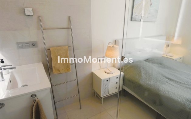 Resale - Apartment - Torrevieja - Torrevieja Centro