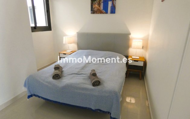 Resale - Apartment - Torrevieja - Torrevieja Centro
