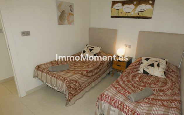 Resale - Apartment - Torrevieja - Torrevieja Centro