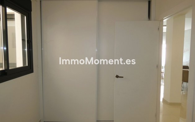 Resale - Apartment - Torrevieja - Torrevieja Centro