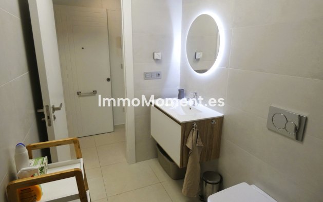 Resale - Apartment - Torrevieja - Torrevieja Centro
