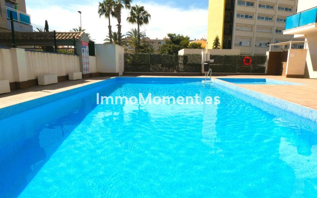 Resale - Apartment - Torrevieja - Torrevieja Centro