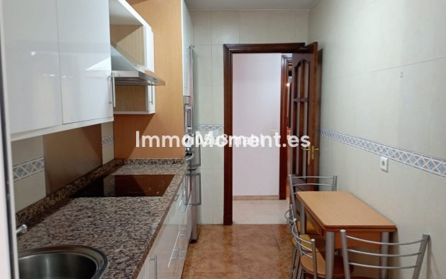 Resale - Apartment - Málaga - La Trinidad