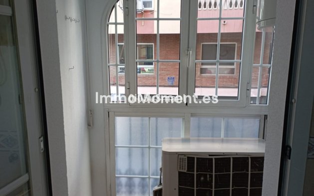 Resale - Apartment - Málaga - La Trinidad