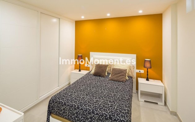 Resale - Apartment - Marbella - Nueva Andalucía