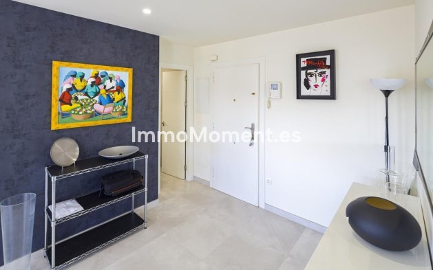 Resale - Apartment - Marbella - Nueva Andalucía