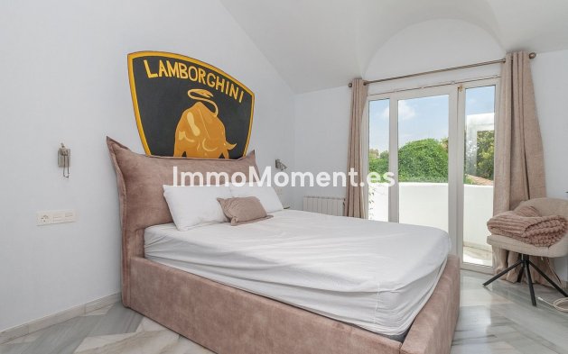 Reventa - Villa independiente - Marbella - Elviria