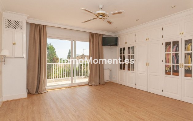 Reventa - Villa independiente - Marbella - Elviria