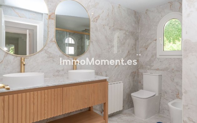 Reventa - Villa independiente - Marbella - Elviria