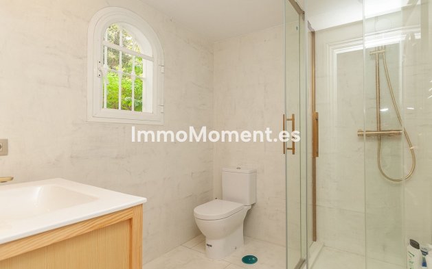 Reventa - Villa independiente - Marbella - Elviria