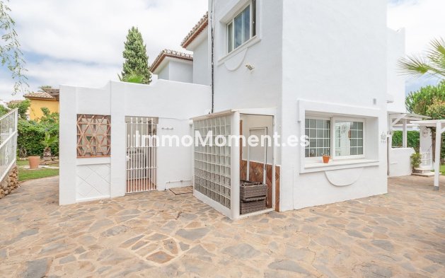 Reventa - Villa independiente - Marbella - Elviria