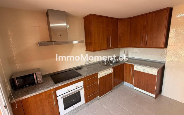 Resale - Apartment - Marbella - Elviria