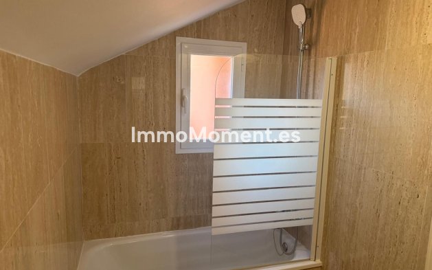 Resale - Apartment - Marbella - Elviria