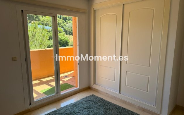 Resale - Apartment - Marbella - Elviria