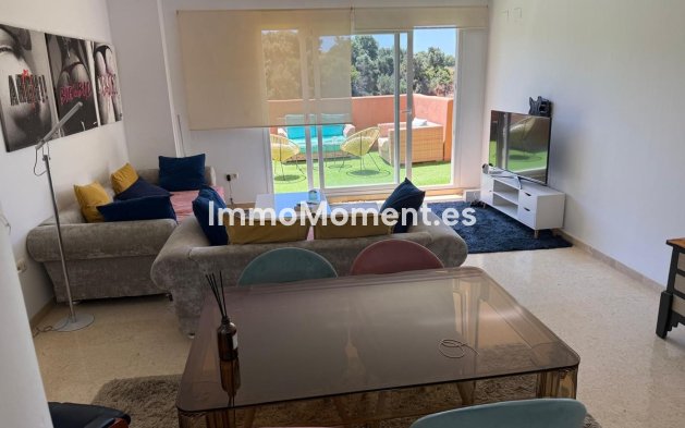 Resale - Apartment - Marbella - Elviria
