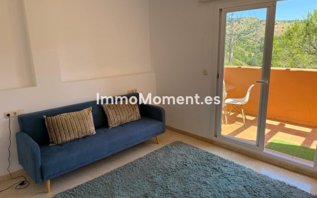 Resale - Apartment - Marbella - Elviria