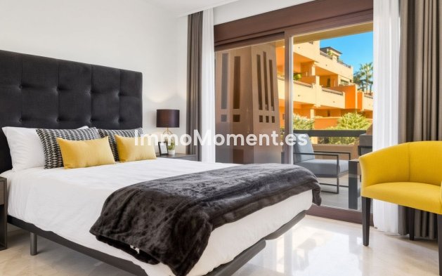 Resale - Apartment - Estepona - Estepona Centro