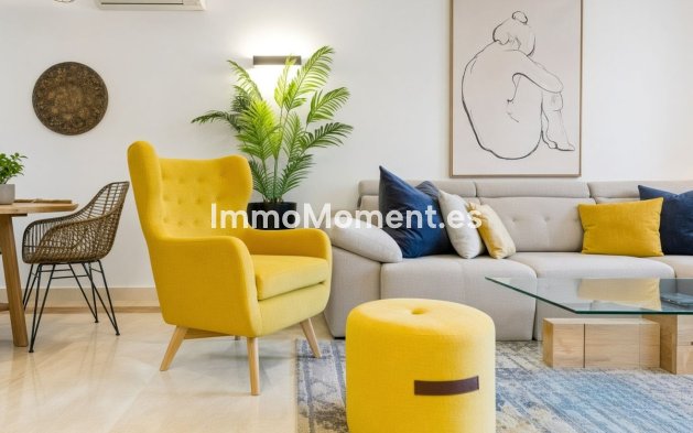 Resale - Apartment - Estepona - Estepona Centro