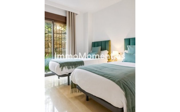 Resale - Apartment - Estepona - Estepona Centro