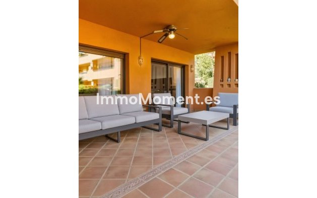 Resale - Apartment - Estepona - Estepona Centro