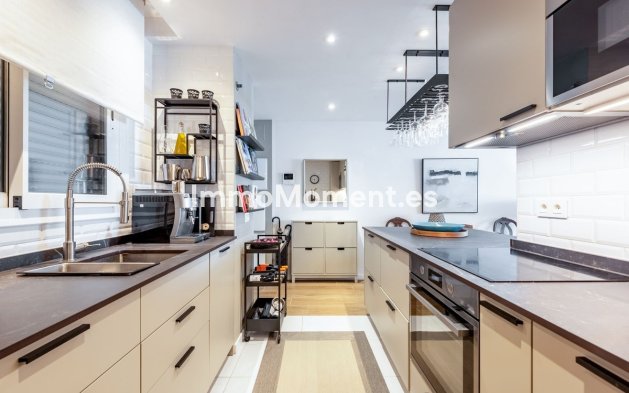 Resale - Apartment - Marbella - La Campana