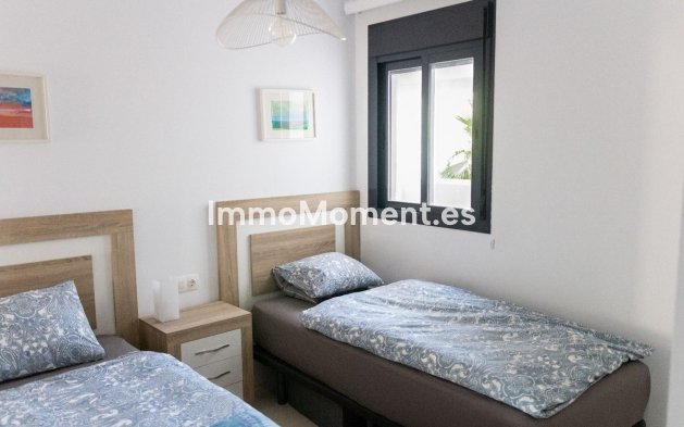 Resale - Apartment - Casares - Casares Centro