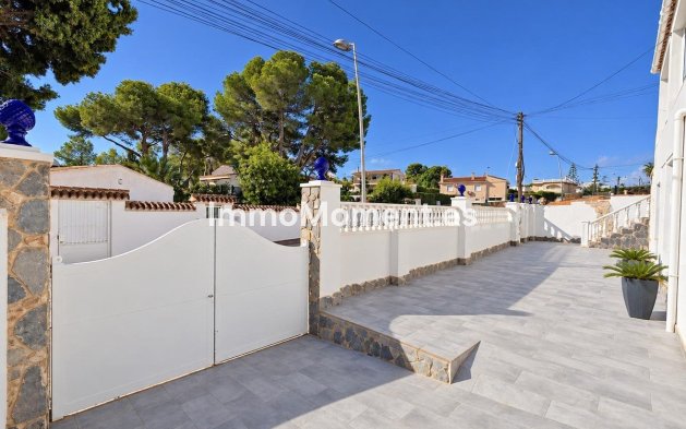 Resale - Detached villa - Torrevieja - Torrevieja Centro