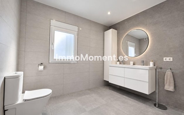 Resale - Detached villa - Torrevieja - Torrevieja Centro
