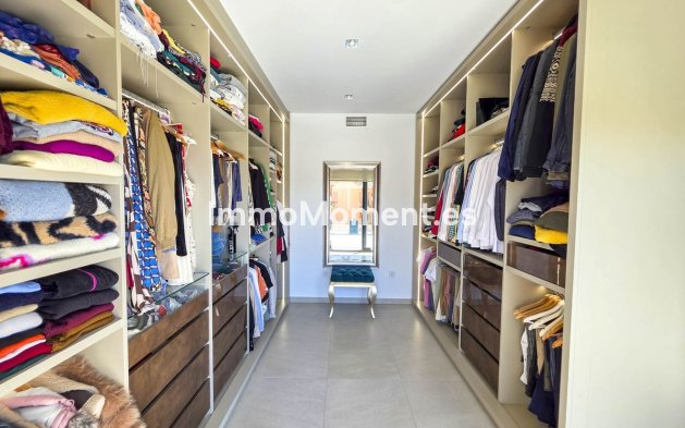 Bestaande woning - Vrijstaande villa - Manilva - La Duquesa