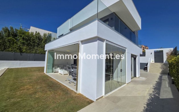 Bestaande woning - Vrijstaande villa - Manilva - La Duquesa
