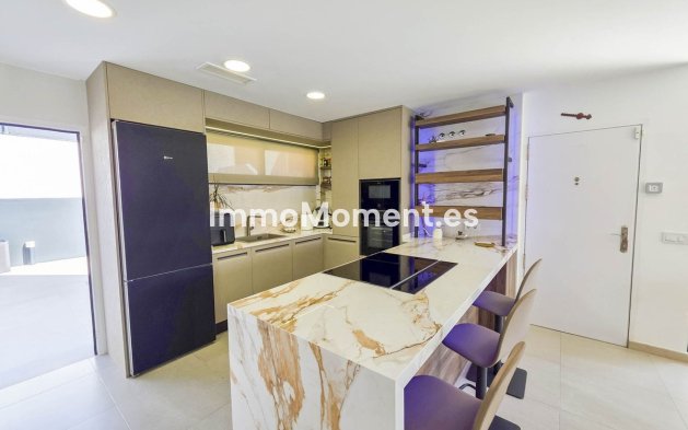 Bestaande woning - Vrijstaande villa - Manilva - La Duquesa