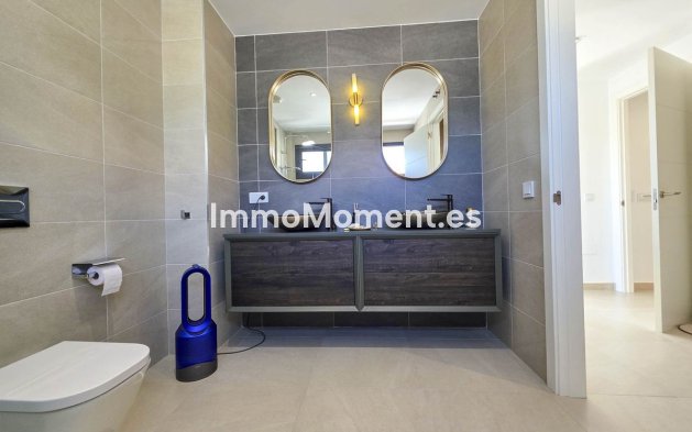Bestaande woning - Vrijstaande villa - Manilva - La Duquesa