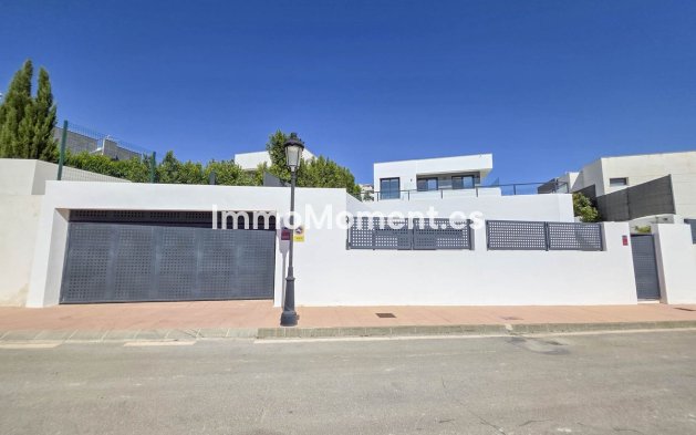 Bestaande woning - Vrijstaande villa - Manilva - La Duquesa
