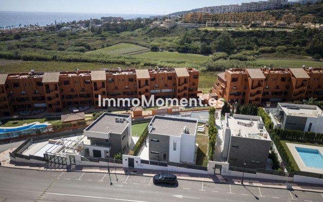 Bestaande woning - Vrijstaande villa - Manilva - La Duquesa