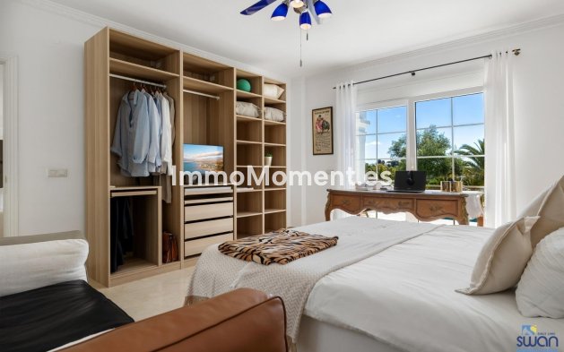 Long Term Rentals - Detached villa - Benahavís