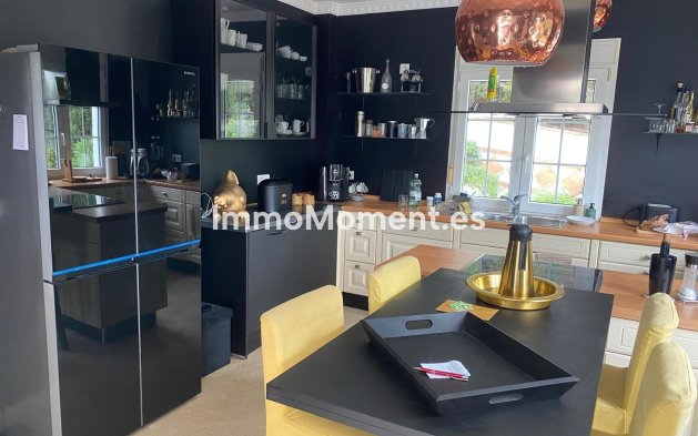 Long Term Rentals - Detached villa - Benahavís