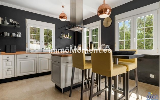 Long Term Rentals - Detached villa - Benahavís