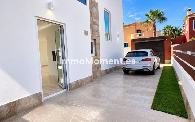 Obra nueva - Villa independiente - Ciudad Quesada