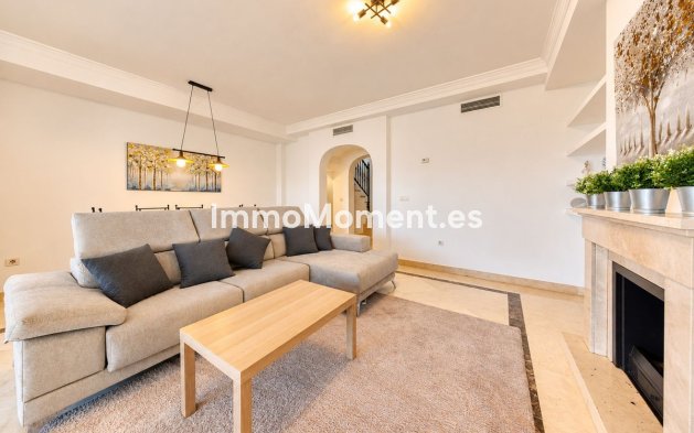Bestaande woning - Rijtjeshuis - Estepona  - Estepona Centro