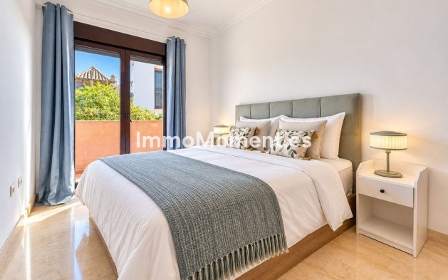 Bestaande woning - Rijtjeshuis - Estepona  - Estepona Centro