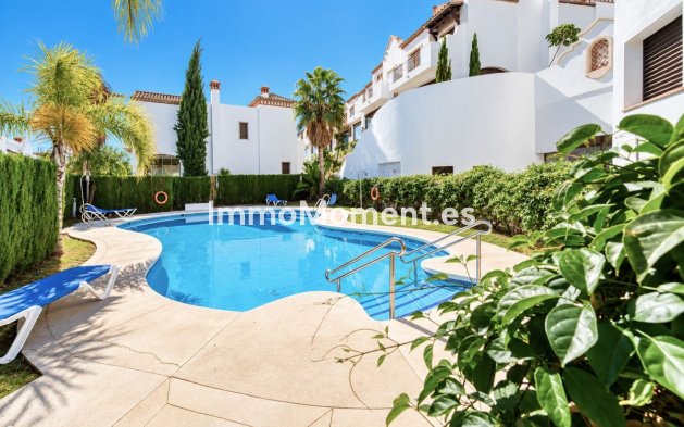 Bestaande woning - Rijtjeshuis - Estepona  - Estepona Centro