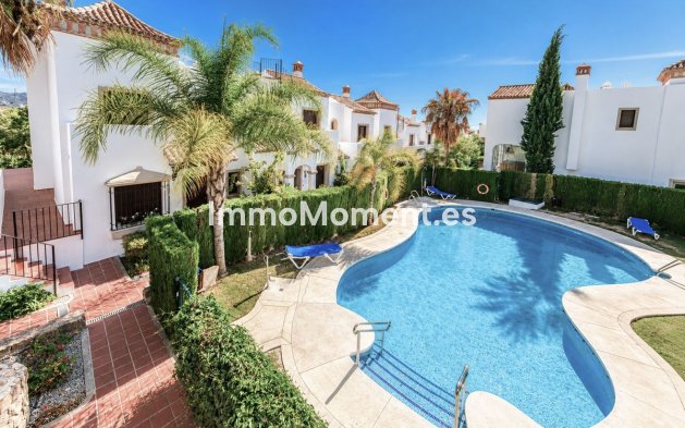 Bestaande woning - Rijtjeshuis - Estepona  - Estepona Centro